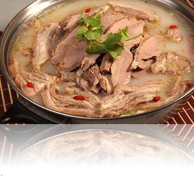 立冬食補(bǔ)驅(qū)寒湯,讓身體溫暖整個(gè)冬季